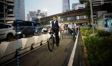 Hari Sepeda Sedunia, Anies Serukan Warga Jakarta Gowes ke Kantor