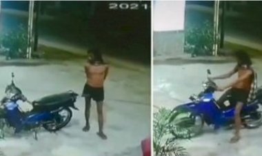 Viral! Nyamar Jadi Orang Gila, Pria Ini Embat Motor yang Terparkir di Pinggir Jalan