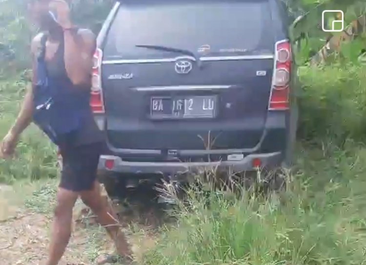 Lakalantas, Minibus Avanza Diduga Tabrak Pengendara Motor di Jalinsum Bungo