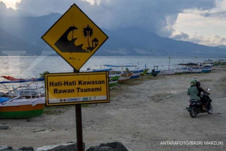 Waspada! BMKG Sebut Tsunami Bisa Hantam Pesisir Selatan Jatim Menit ke-20