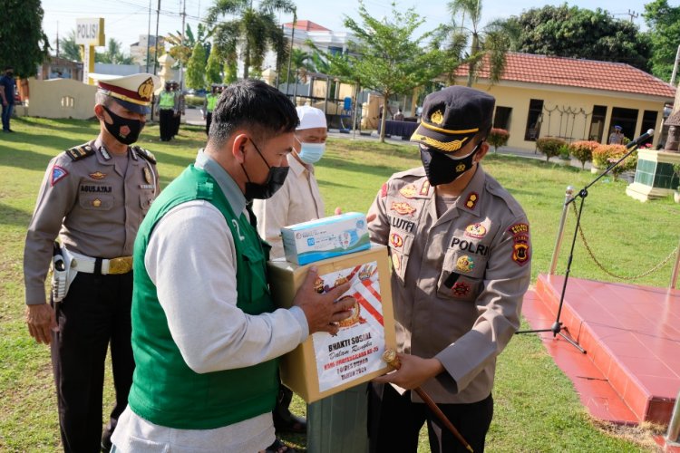 Sambut HUT Bhayangkara, Polres Bungo Gelar Baksos Bagi Masker & Sembako Hingga Vaksinasi Massal
