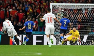 Adu Pinalti, Italia Tumbangkan Spanyol 4-2 Berhak ke Final