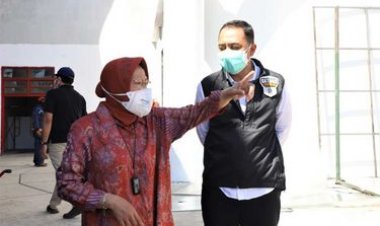 Ada Pungli Saat Sidak Penyaluran Bansos Tunai, Risma Bujuk Korban Ungkap Pelakunya