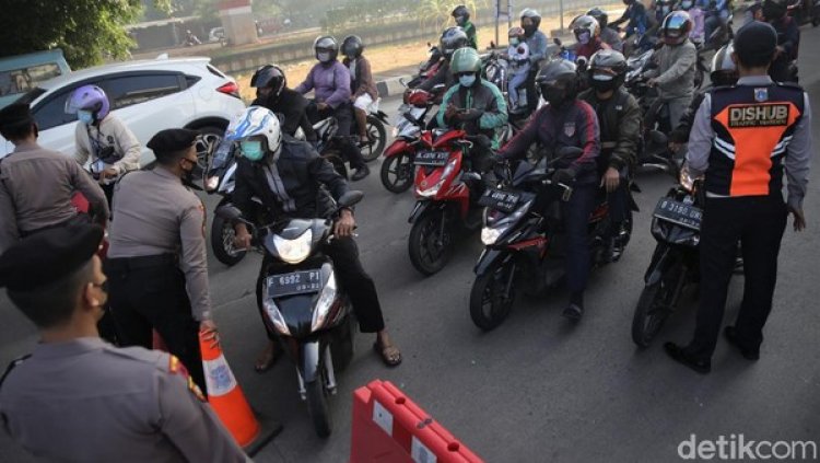 Dua Hari PPKM, Polisi: Bermacam-macam Alasan Warga, Ada yang Kerja, Nengok Keluarga