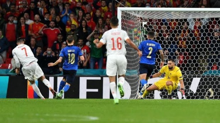 Adu Pinalti, Italia Tumbangkan Spanyol 4-2 Berhak ke Final