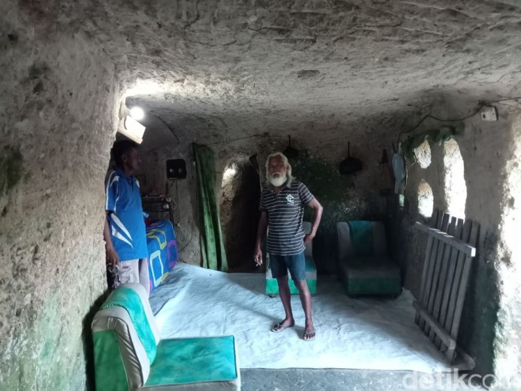 Viral Kakek Ini Pilih Tinggal di Gua sudah 10 Tahun: Yang penting Amanlah....