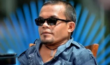 Viral! Cafe Ucok Baba Dipalak Preman Kampung, Duit Melayang