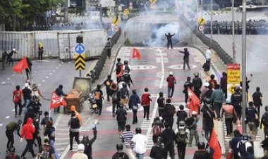 Thailand Memanas, Demonstrasi Menjadi-jadi, Rumah Perdana Menteri Dijaga Ketat