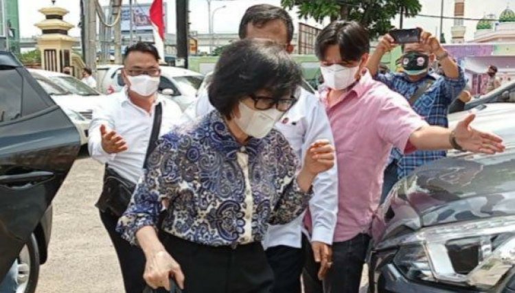 Nah Loh! Heriyanti Anak Akidi Tio Jadi Tersangka Gegara Hibah 2 Triliun yang Heboh....