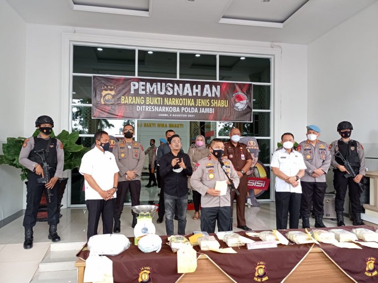 Polda Jambi Musnahkan 13,5 Kg Sabu