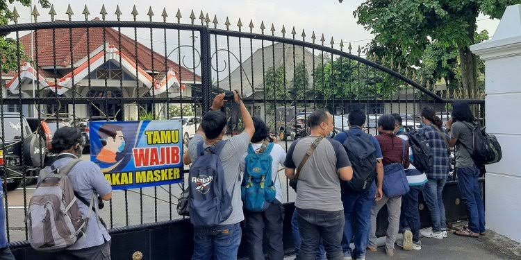 Heboh! Rumah Dinas Bupati Banjarnegara Digeledah KPK