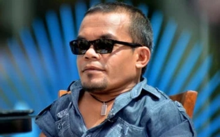 Viral! Cafe Ucok Baba Dipalak Preman Kampung, Duit Melayang