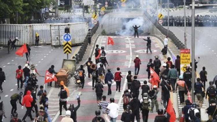 Thailand Memanas, Demonstrasi Menjadi-jadi, Rumah Perdana Menteri Dijaga Ketat