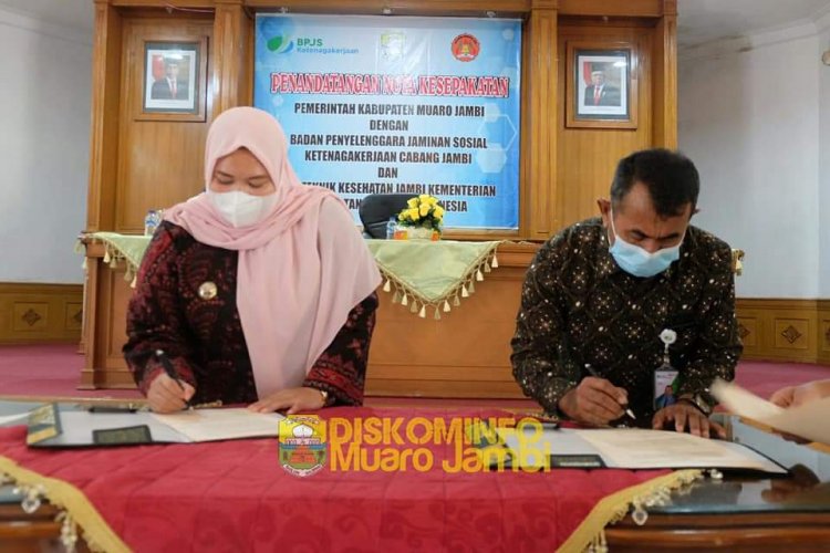 Bupati Masnah Teken Nota Kesepakatan dengan BPJS Ketenagakerjaan dan Poltekes Jambi