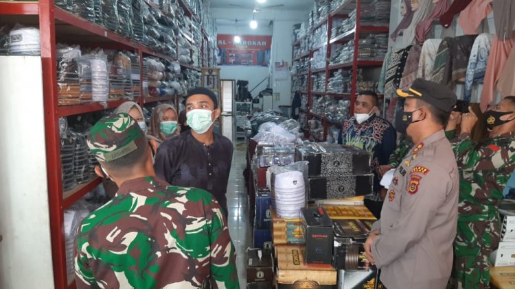 Edukasi Pedagang di Bungo-Jambi, Dandim dan Kapolres Minta Ikuti Vaksinasi dan Patuhi Protokol Kesehatan