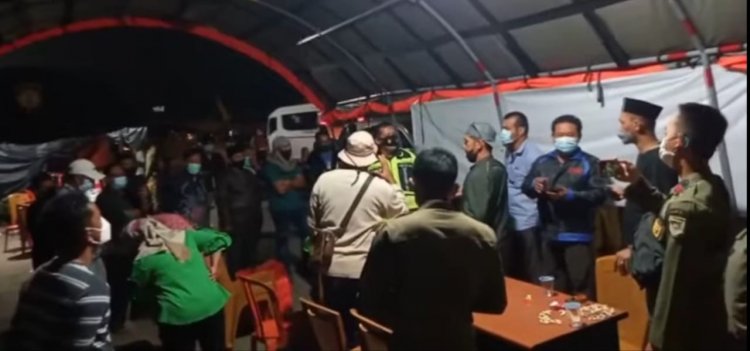 Penyekatan Dinilai Tidak Efektif, Puluhan Warga Geruduk Pos Perbatasan