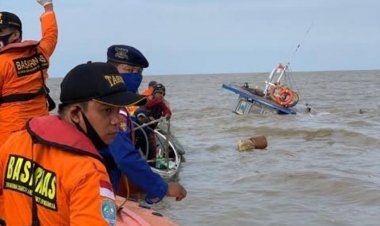 Sedang Tarik Jaring, Nelayan Asal Tanjab Barat Terjatuh di Perairan Pulau Berhala