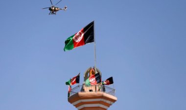 Helikopter Black Hawk di Afghanistan 'Gantung' Pria? Hingga Senator di AS Ikut Me-retweet, Begini Faktanya....