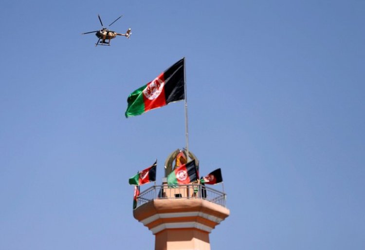 Helikopter Black Hawk di Afghanistan 'Gantung' Pria? Hingga Senator di AS Ikut Me-retweet, Begini Faktanya....