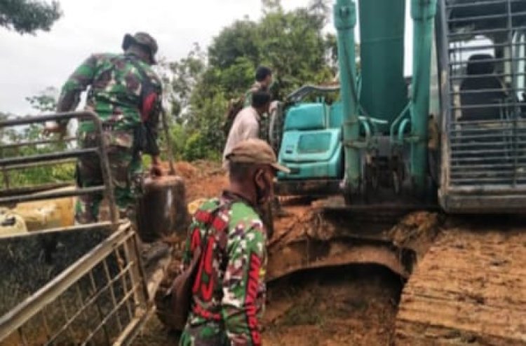 Proses Pembukaan Jalan Baru, Satgas TMMD 112 Maksimalkan Alat Berat
