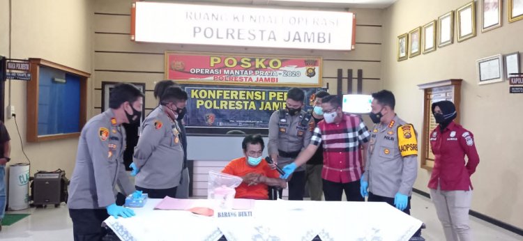 Dendam Setelah Dibacok, Pria di Jambi Ini Siram Temannya dengan Air Keras Hingga Tewas