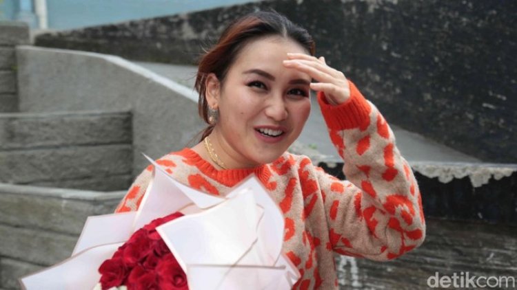 Memanas! Orang Tua Ayu Ting Ting Dilaporkan Orang Tua Kartika ke Polisi, Ini Alasannya....