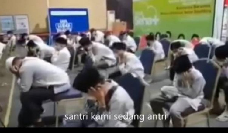 Santri Tutup Telinga Saat Mendengar Musik di Lokasi Vaksin: Putri Gusdur: Itu Bukanlah Indikator bahwa Mereka Radikal