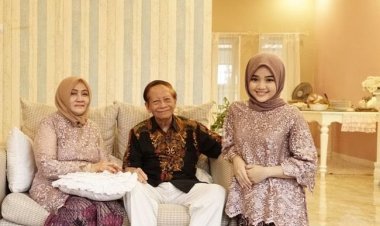 Viral! Nenek 81 Tahun Ini Awet Muda, Wajahnya Masih Cantik dan Ternyata Ibunya Seorang Artis