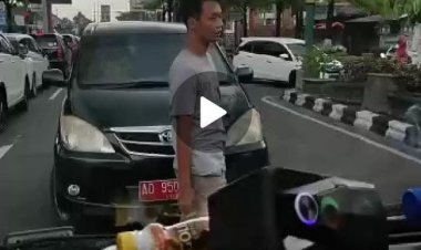 Sopir Ambulans Bawa Pasien yang Dihadang Mobil Pelat Merah Cerita Begini....