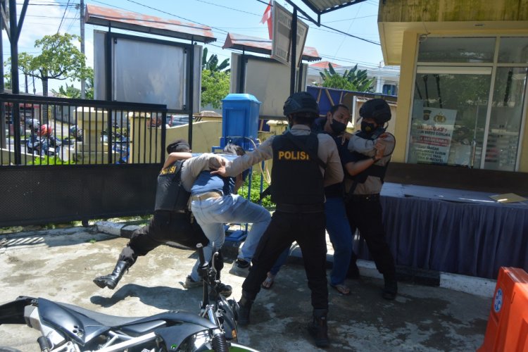 Heboh! Polres Bungo-Jambi Diserang OTK, Ternyata....