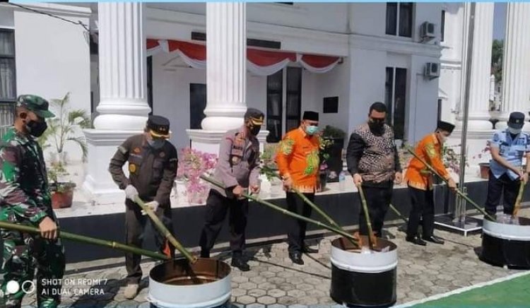 Bupati Bungo Mashuri dan Kepala Kejari Musnahkan Rampasan Sabu Senilai Rp3 Miliar