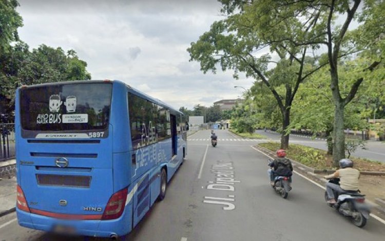 BIKIN GALAU! Damri Pilihan Mahasiswa Unpad Berhenti Operasi....