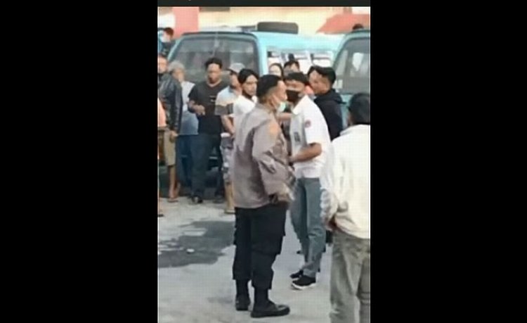 Viral 2 Pelajar SMK Tantang Kapolsek Duel, Sebelumnya Juga Pukul Emak-emak