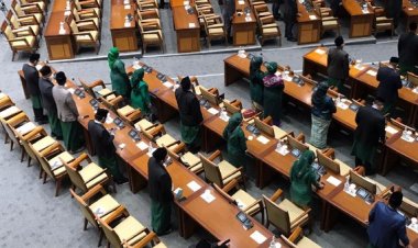 Ingat! Hanya PKS yang Menolak Draf RUU TPKS: RUU Itu dapat Melegalkan Perzinaan....