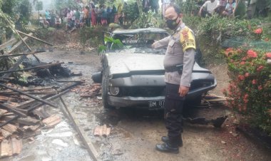 Laka Tunggal di Mestong, Pengemudi Perempuan Tewas Terbakar