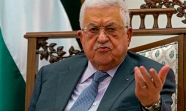 Momen Langka, Presiden Palestina Mahmoud Abbas Kunjungi Menhan Israel Larut Malam
