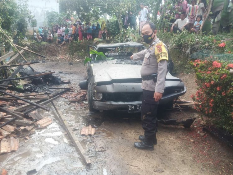 Laka Tunggal di Mestong, Pengemudi Perempuan Tewas Terbakar