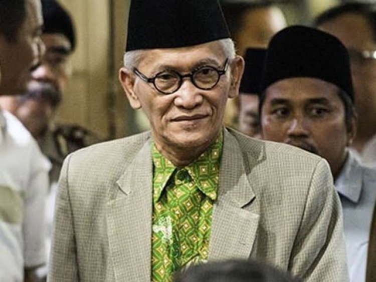 KH Miftachul Akhyar Minta Maaf dan Sebut Layak Dianggap Rais Aam KW 3
