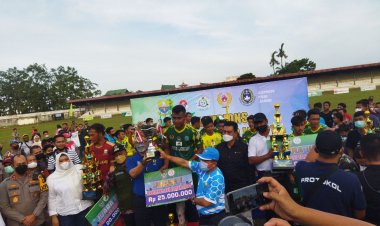 Di Bawah Asuhan Saktiawan Sinaga, Kota Jambi Juara Gubernur Cup 2022