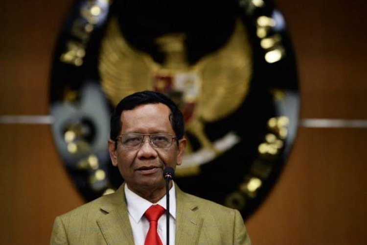 Kata Gus Dur soal 'Allah Tak Perlu Dibela' Begini Kata Mahfud MD