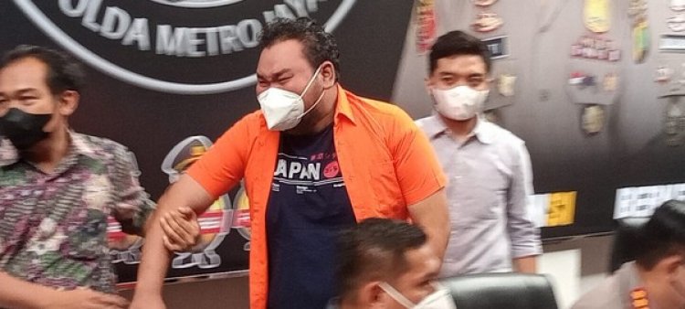 Komika Fico Fachriza Menangis Histeris Saat Kenakan Baju Orange