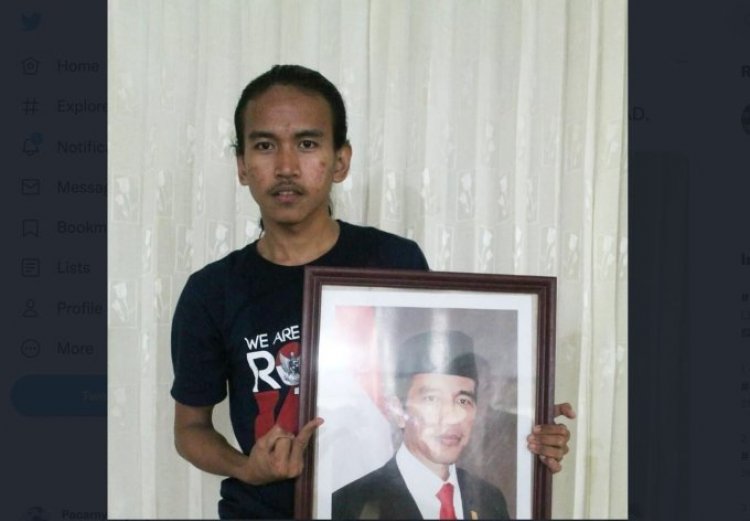 Viral! Pemuda Ini Acungkan Jari Tengah ke Foto Presiden Jokowi, Ketua Cyber Indonesia Husin Shihab pun Marah