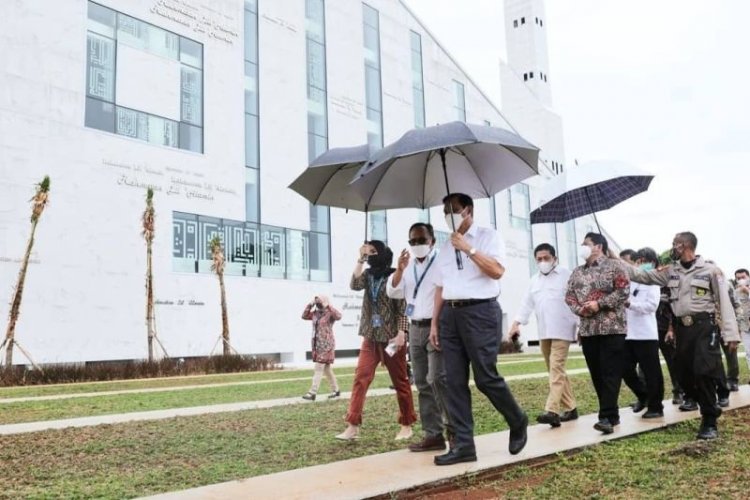Jokowi Peringkat 13 Muslim Berpengaruh di Dunia, Luhut Sebut Internasional Akui Prestasi Cendikiawan Islam Indonesia