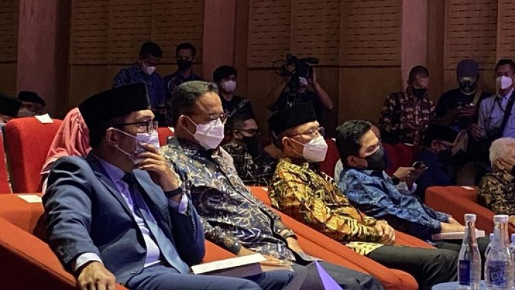 Saat Anies-Ridwan Kamil Tampil Bersama: Sahabat Saya, Pak Anies Baswedan Selaku Gubernur DKI, Stadionnya Keren