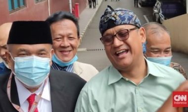 Jadi Tersangka Ujaran Kebencian, Edy Mulyadi Ditahan Polisi Dikhawatirkan Kabur