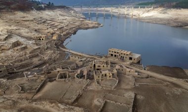 Wow! Desa Tua Ini Muncul Lagi, Usai 30 Tahun Ditenggelamkan