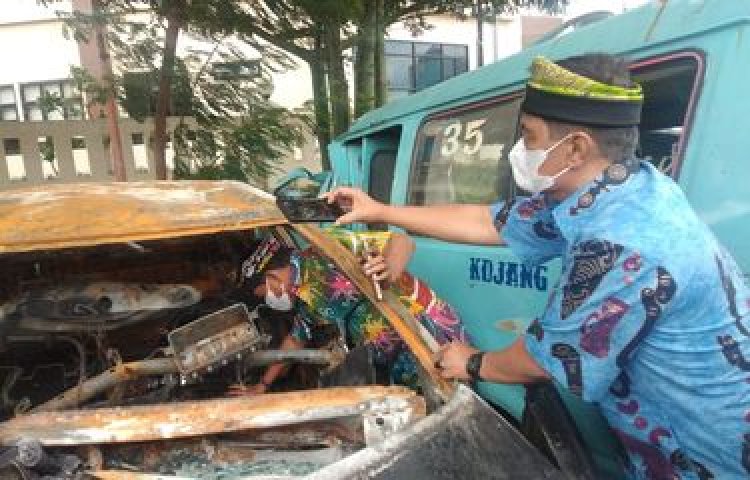 Gubernur Kaltara Lihat Kondisi Mobil yang Ditumpangi AKP Novandi, Polisi: Beliau Hanya Minta agar Anaknya Ditempatkan di Tempat Terbaik di Alam Sana