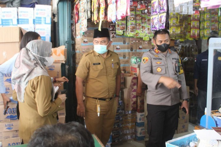 Sidak Minyak Goreng di Swalayan dan Toko, Sekda Muarojambi: Penyelundupan ke Luar Negeri Dapat Dihukum Pidana