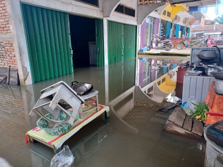 Ibu Bupati, Sudah Sepekan Belasan Rumah di Ibukota Kabupaten Muarojambi Terendam Banjir