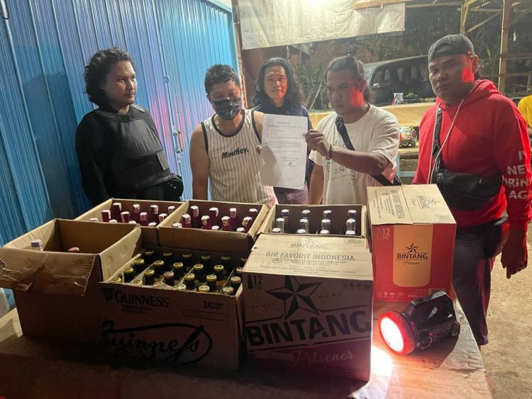 Razia Pekat, Tim Rajawali Polres Muarojambi Sita Puluhan Botol Miras